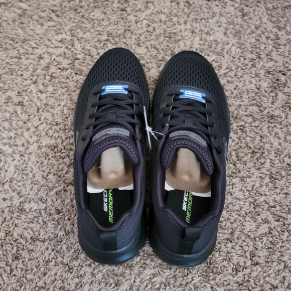 Skechers - Picture 4 of 5